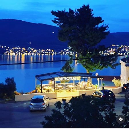 Copacabana Beach Apartments Trogir Zewnętrze zdjęcie