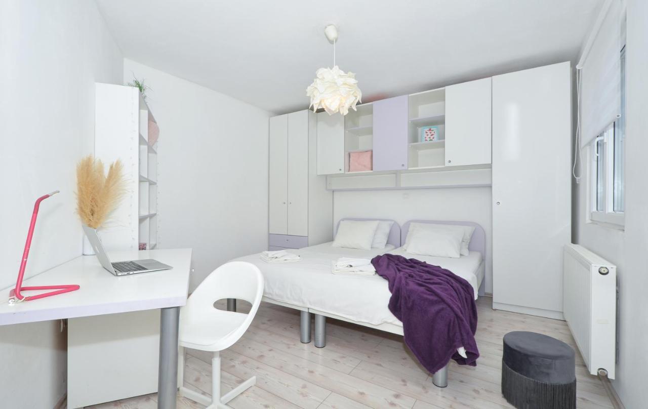 Copacabana Beach Apartments Trogir Zewnętrze zdjęcie