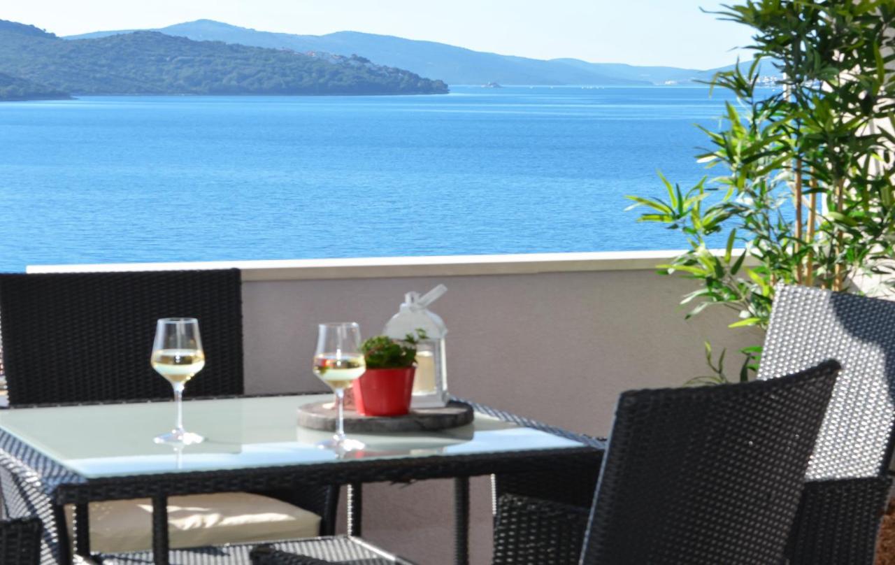 Copacabana Beach Apartments Trogir Zewnętrze zdjęcie